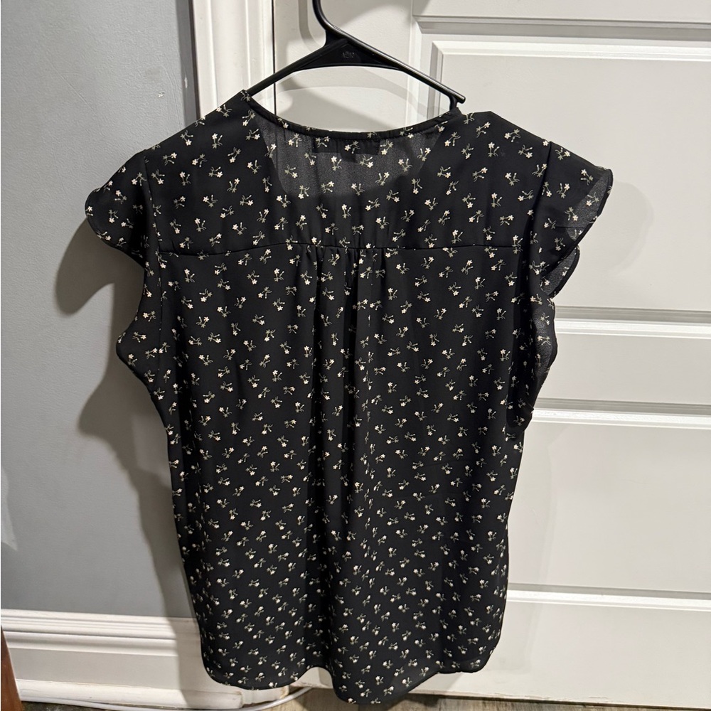 Chaus Black Floral Blouse